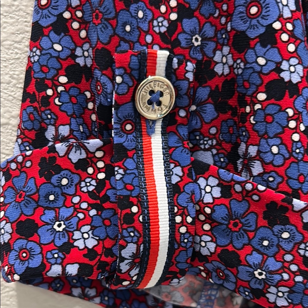 TOMMY HILFIGER short romper with adjustable waist and button details. - Picture 8 of 15